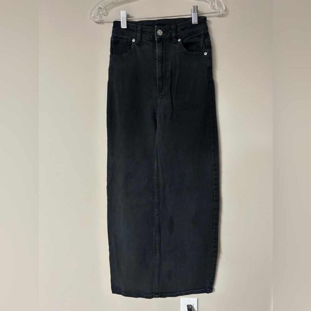 H&M‎ Black Straight Leg Jeans
